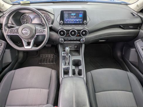 Used 2023 Nissan Sentra SV FWD image 11