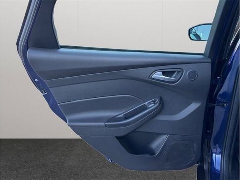 Used 2017 Ford Focus SEL image 30