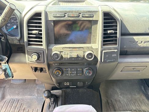 Used 2017 Ford F250 XL w/ STX Appearance Package image 23