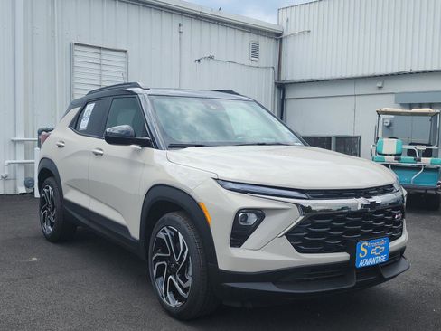 New 2026 Chevrolet TrailBlazer RS w/ Convenience Package FWD image 7