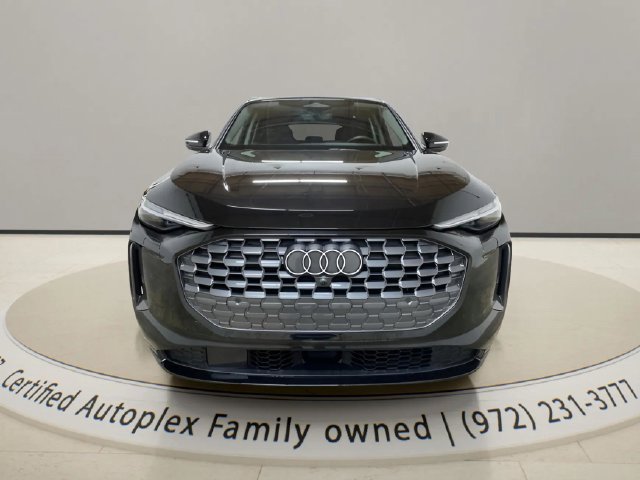 Used 2025 Audi Q5 Premium Plus w/ Premium Plus AWD/4WD image 8