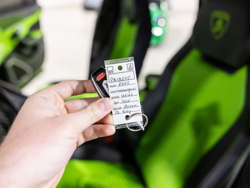 Used 2022 Lamborghini Urus image 49