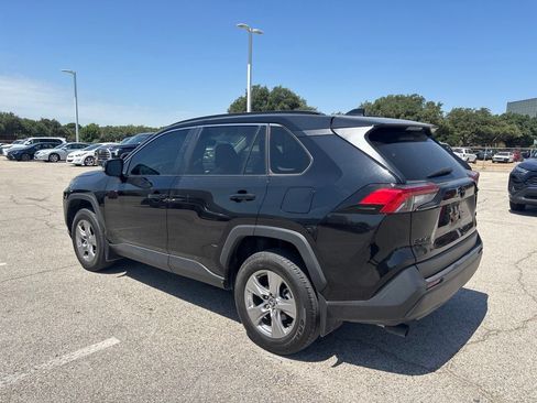 Used 2025 Toyota RAV4 XLE FWD image 6