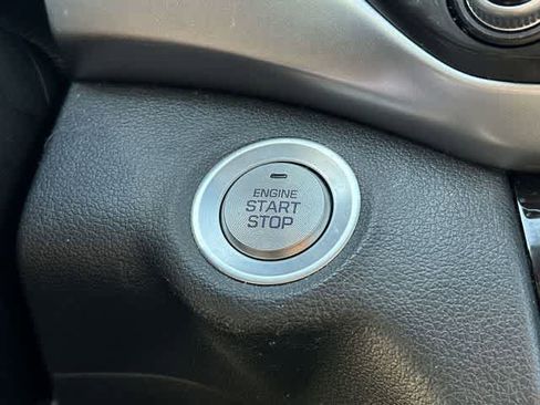 Used 2020 Hyundai Elantra Value Edition w/ Cargo Package (C1) FWD image 11