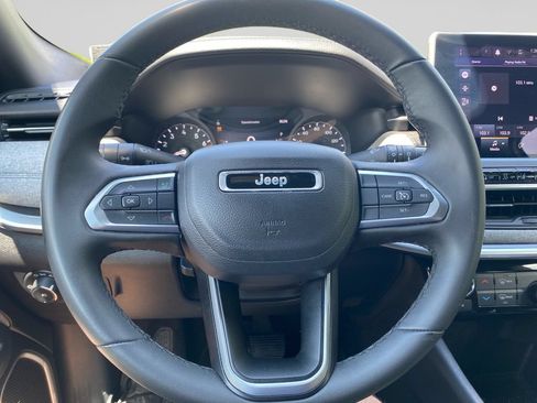 Used 2024 Jeep Compass Latitude AWD/4WD image 25