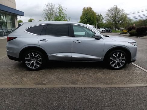 Used 2023 Acura MDX SH-AWD w/ Technology Package image 7