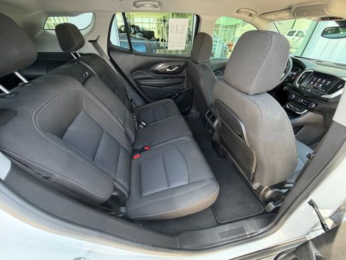 Used 2023 GMC Terrain SLE w/ Driver Convenience Package FWD image 30