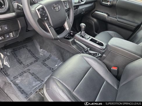 Used 2023 Toyota Tacoma TRD Off-Road w/ TRD Premium Off Road Package image 13