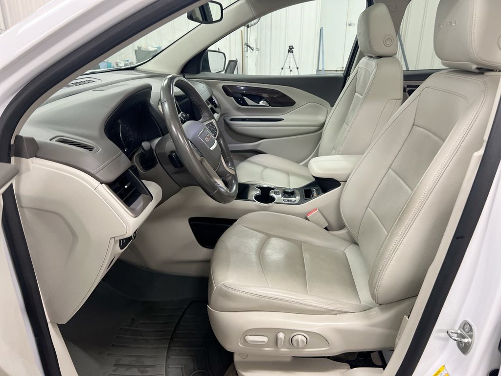 Used 2019 GMC Terrain Denali w/ Advanced Safety Package AWD/4WD image 21