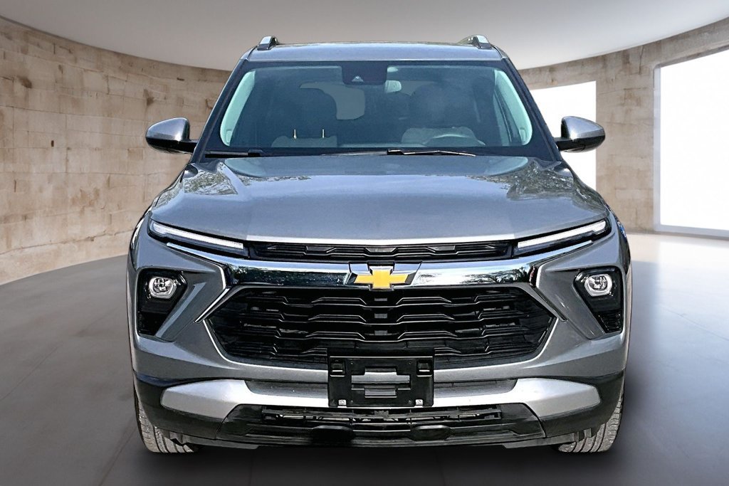 Used 2025 Chevrolet TrailBlazer LT AWD/4WD image 4
