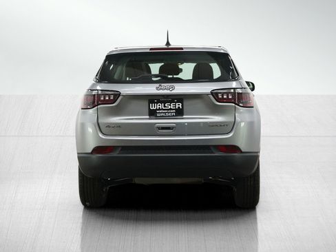 Used 2019 Jeep Compass Sport AWD/4WD image 4