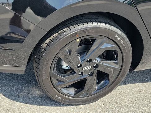 New 2026 Hyundai Elantra Sport FWD image 28