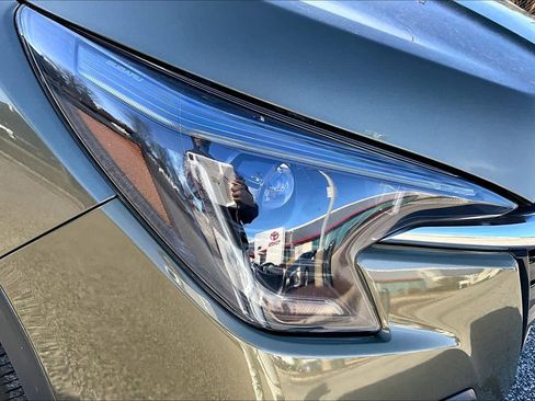Used 2023 Subaru Ascent Limited w/ Technology Package image 27