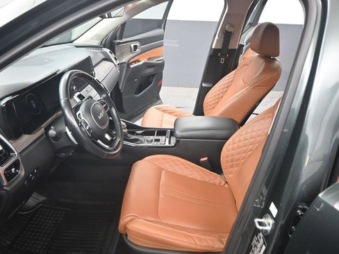 Used 2022 Kia Sorento SX Prestige w/ Rust Color Package image 9