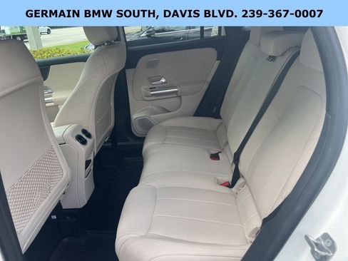 Used 2025 Mercedes-Benz GLA 250 image 18