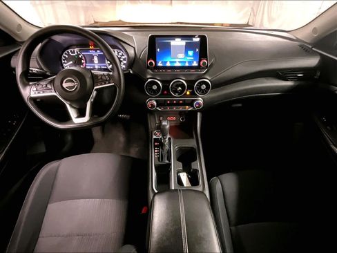 Used 2024 Nissan Sentra SV image 21