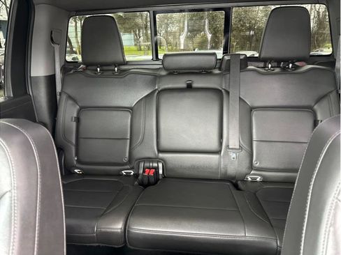 Used 2020 Chevrolet Silverado 2500 LTZ w/ LTZ Premium Package image 21