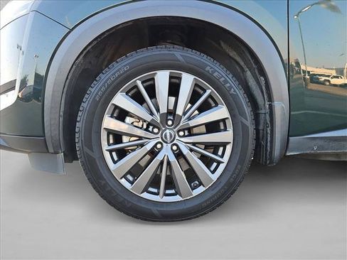 Used 2022 Nissan Pathfinder SL w/ SL Premium Package FWD image 26