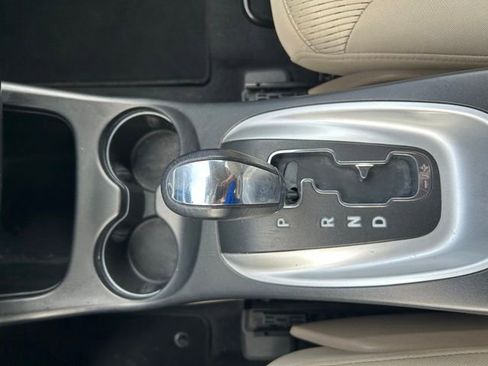 Used 2018 Dodge Journey SE w/ Connectivity Group FWD image 23