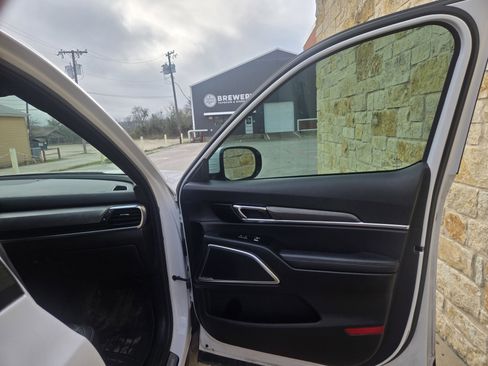 Used 2024 Kia Telluride SX X-Pro image 9