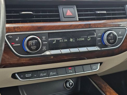 Used 2017 Audi A4 2.0T Premium Plus w/ Premium Plus Package image 24