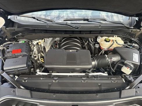 Used 2021 Chevrolet Tahoe Z71 w/ Z71 Signature Package image 26