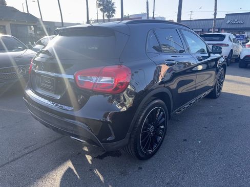Used 2018 Mercedes-Benz GLA 250 w/ AMG Line Exterior image 4