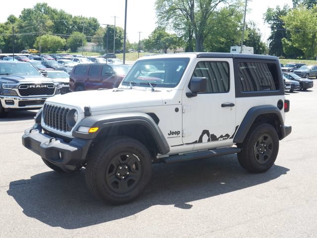 Used 2025 Jeep Wrangler Sport AWD/4WD image 6