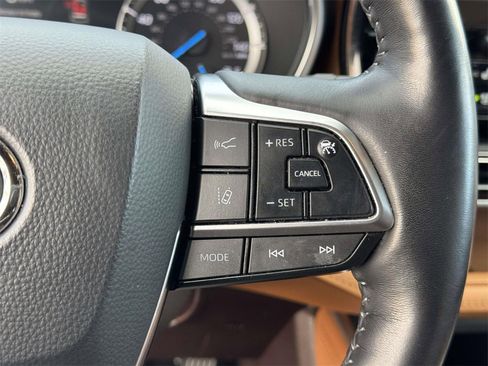 Used 2020 Toyota Highlander Limited Platinum image 12