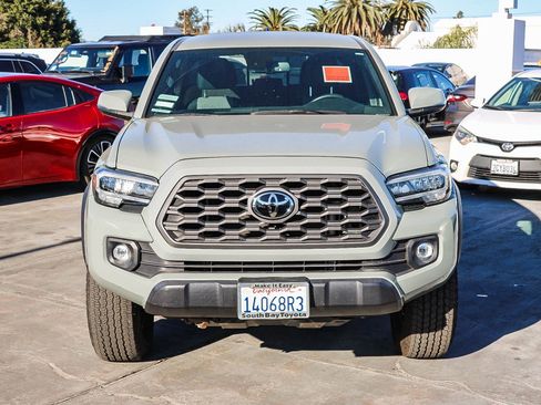 Used 2023 Toyota Tacoma 2WD Double Cab image 2