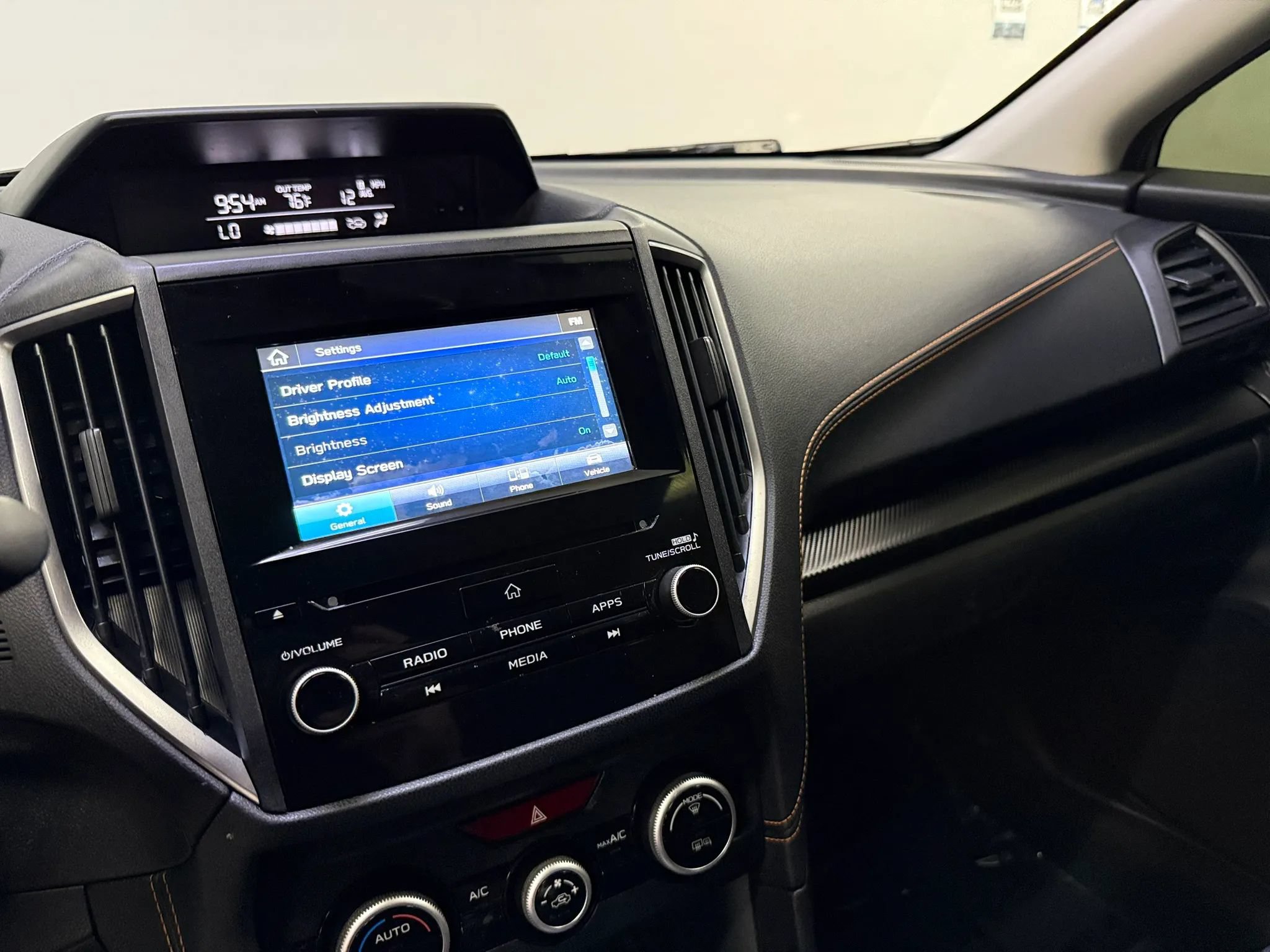 Used 2023 Subaru Crosstrek 2.0i Premium AWD/4WD image 17