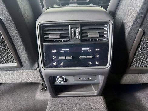 New 2026 Porsche Cayenne E-Hybrid image 22