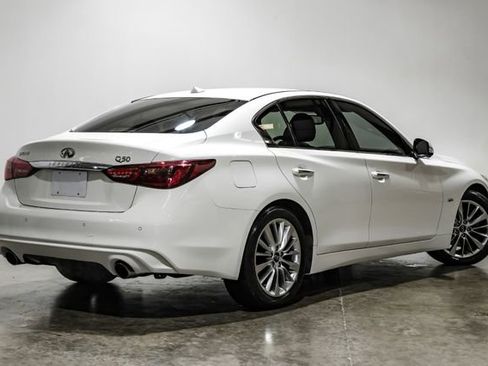 Used 2019 INFINITI Q50 Luxe w/ Essential Package (3.0T Luxe) image 13