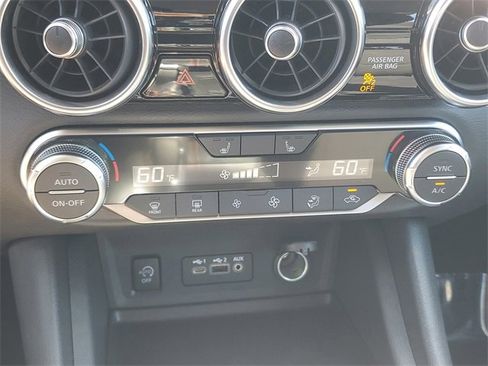 New 2025 Nissan Sentra SR w/ Trunk Package image 17