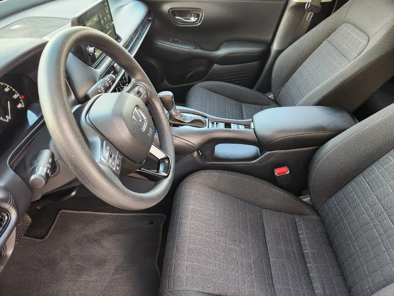 Used 2026 Honda HR-V LX image 12