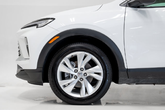 Used 2025 Buick Encore GX Preferred FWD image 29