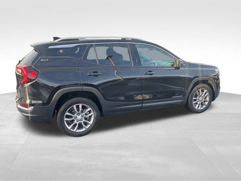 Used 2024 GMC Terrain SLT image 7