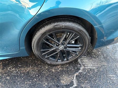 Used 2025 Toyota Camry SE image 17