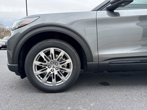 New 2026 Ford Explorer Active w/ Active Comfort Package image 19