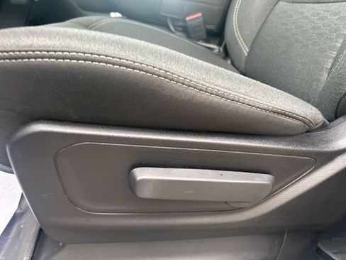 Used 2025 RAM 1500 Big Horn AWD/4WD image 17