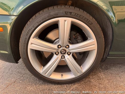 Used 2008 Jaguar XJ8 image 12