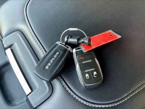 Used 2021 RAM 2500 Tradesman image 12