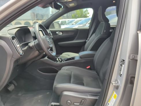 Used 2023 Volvo XC40 Recharge Plus AWD/4WD image 11