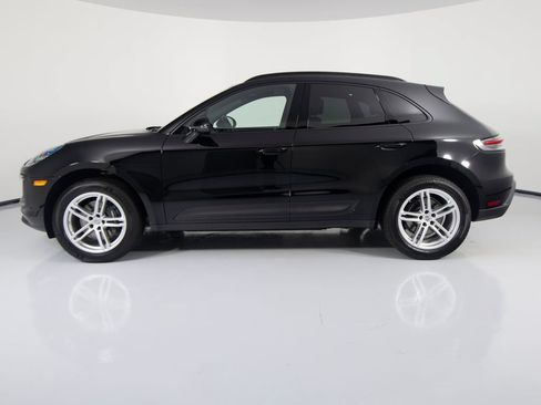 Certified 2026 Porsche Macan AWD/4WD image 7