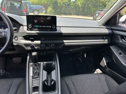 Used 2023 Honda Accord LX image 14