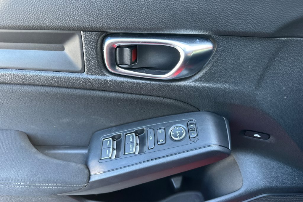 Certified 2025 Honda Civic Sport image 14