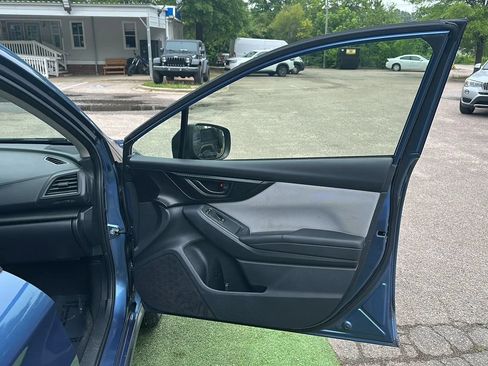 Used 2018 Subaru Crosstrek 2.0i Premium AWD/4WD image 23