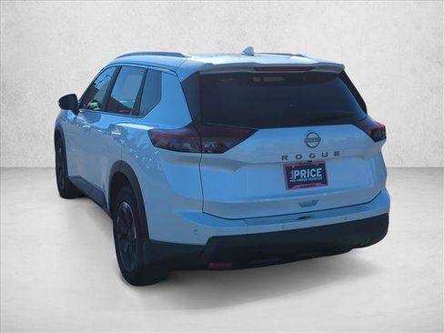 Certified 2025 Nissan Rogue SV w/ SV Premium Package image 7