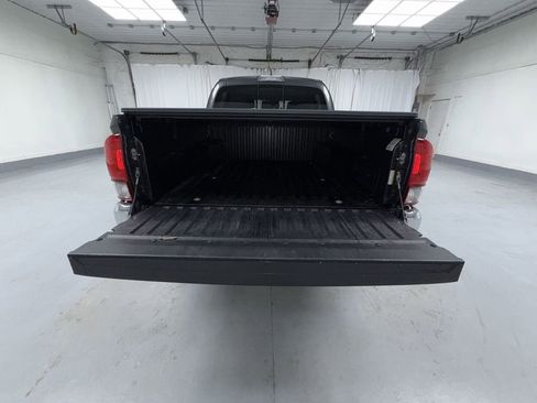 Used 2019 Toyota Tacoma SR5 image 11