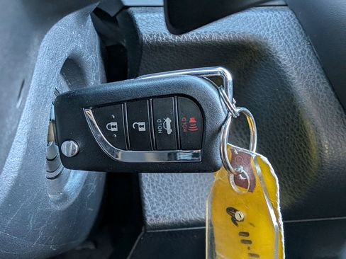 Used 2023 Toyota Camry SE image 23